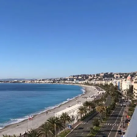 Apartment Le Royal, Cosy Seaside Studio *